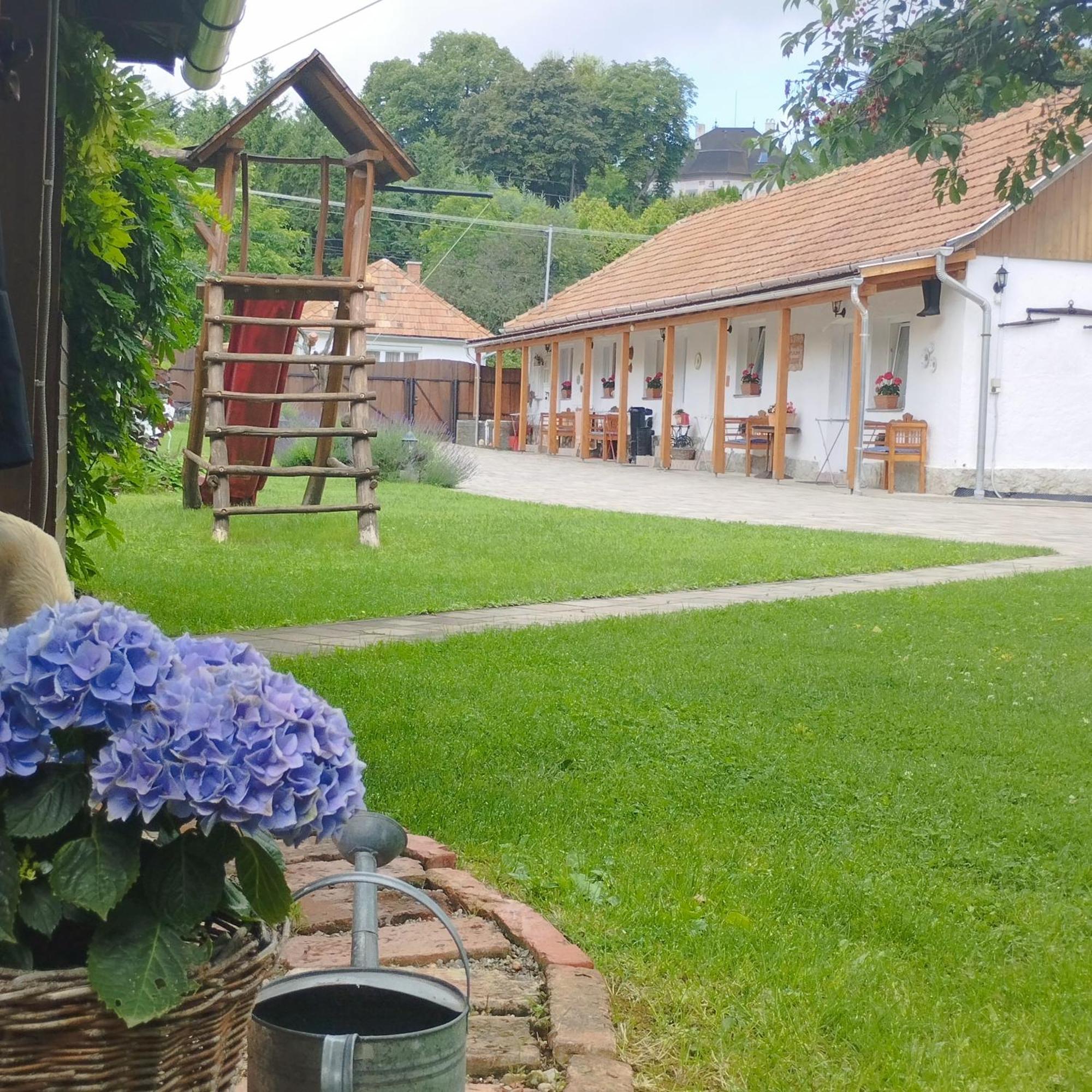 Bobita Apartmanhaz Szilvásvárad Extérieur photo