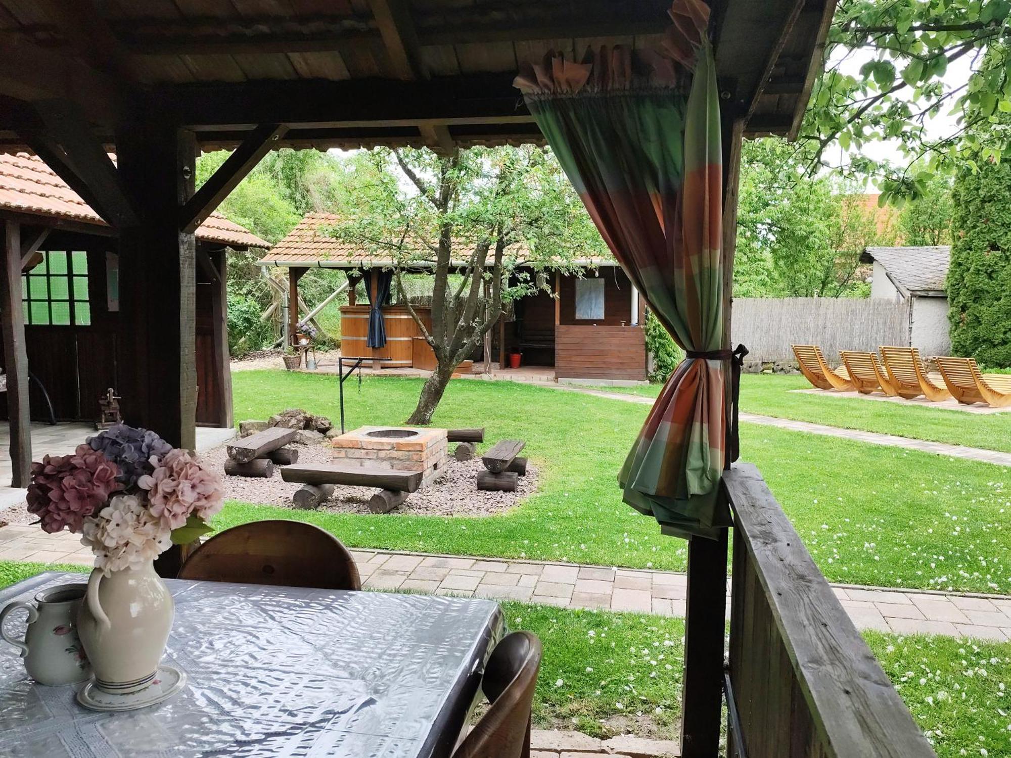 Bobita Apartmanhaz Szilvásvárad Extérieur photo
